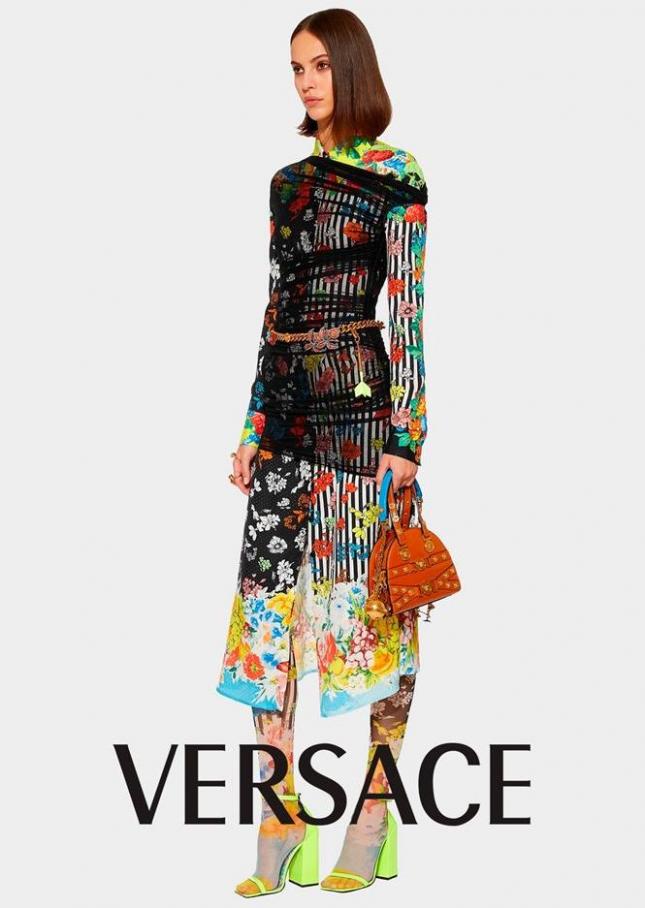 Collection Robes . Versace (2019-10-14-2019-10-14)