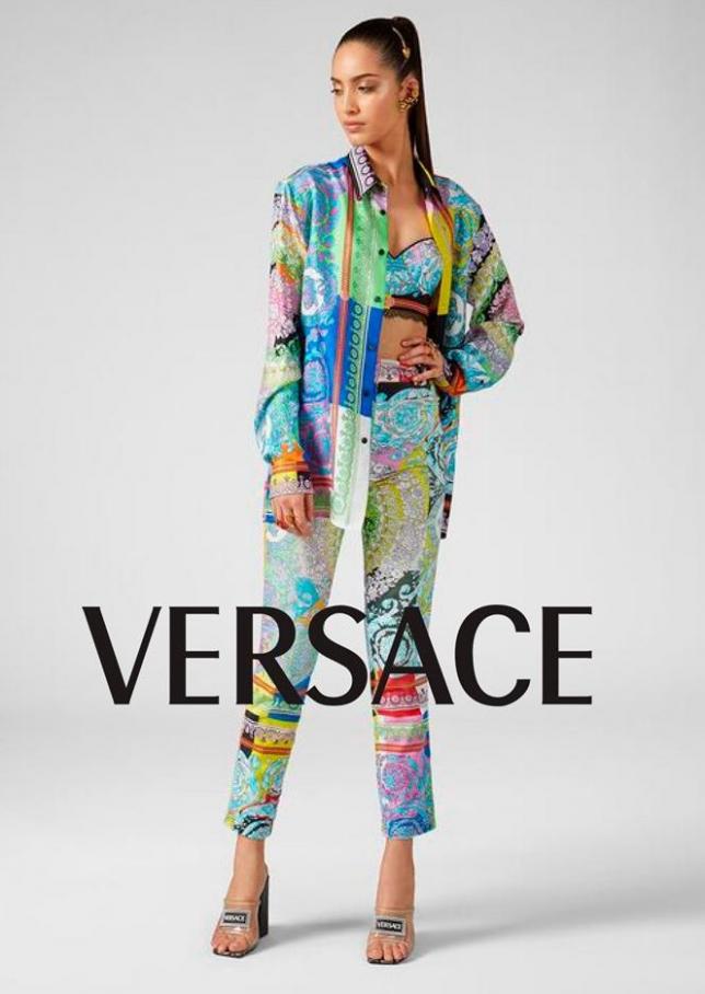 Collection Denim / Femme . Versace (2019-10-14-2019-10-14)