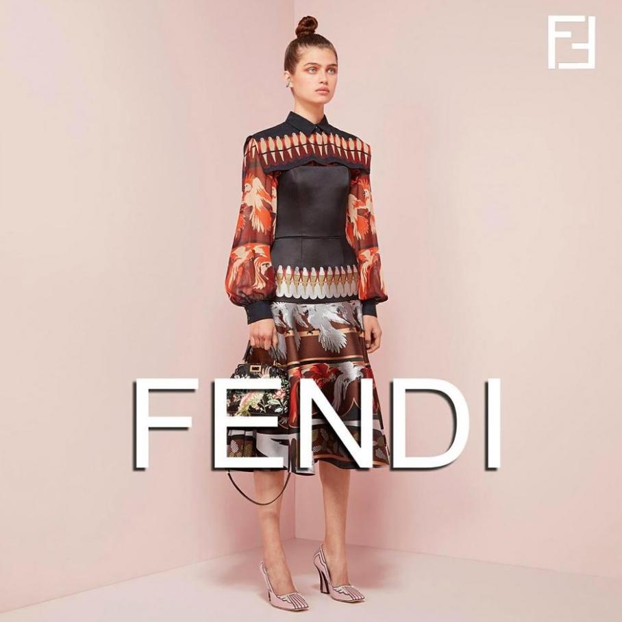Collection Robes . Fendi (2019-10-28-2019-10-28)