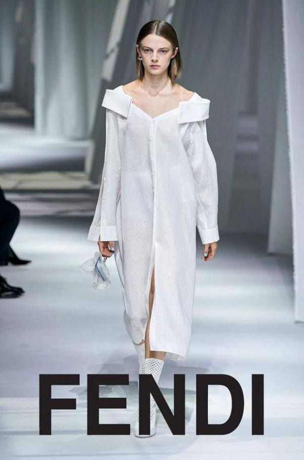Ready to Wear Collection. Fendi (2021-09-05-2021-09-05)